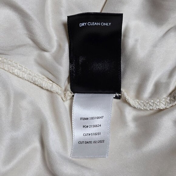 Torrid Ivory Boho Peasant Blouse With Textured Polka Dots & Lace (EUC) - Picture 6 of 11